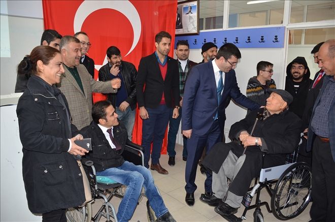 Engellilere Tekerlekli Sandalye dağıtımları devam ediyor