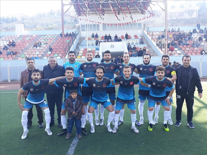 Besni Belediyespor gol oldu yağdı