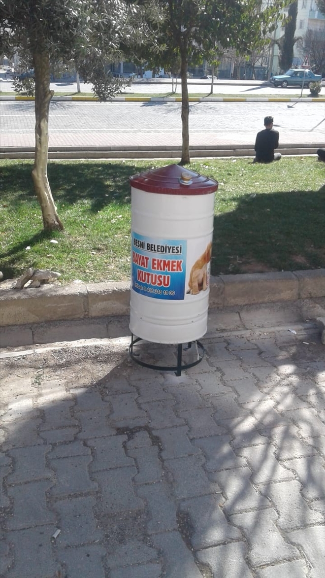 Besni Belediyesinden Bayat Ekmek Kutusu Uygulaması