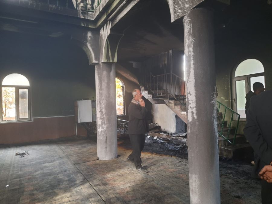 Tut’da cami yangını korkuya neden oldu