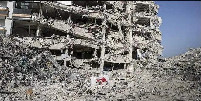 Depremde 36 kişinin öldüğü binanın 