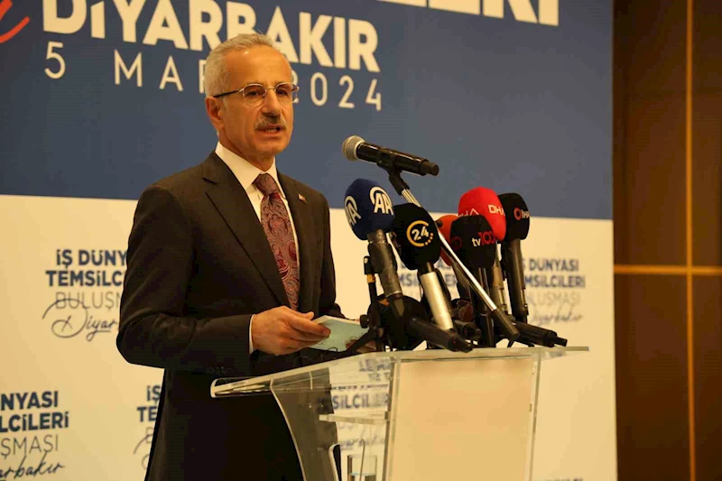Bakan Uraloğlu: 22 yılda ülkemizin ulaşım ve iletişim altyapısına 275 milyar dolar yatırım gerçekleştirdik