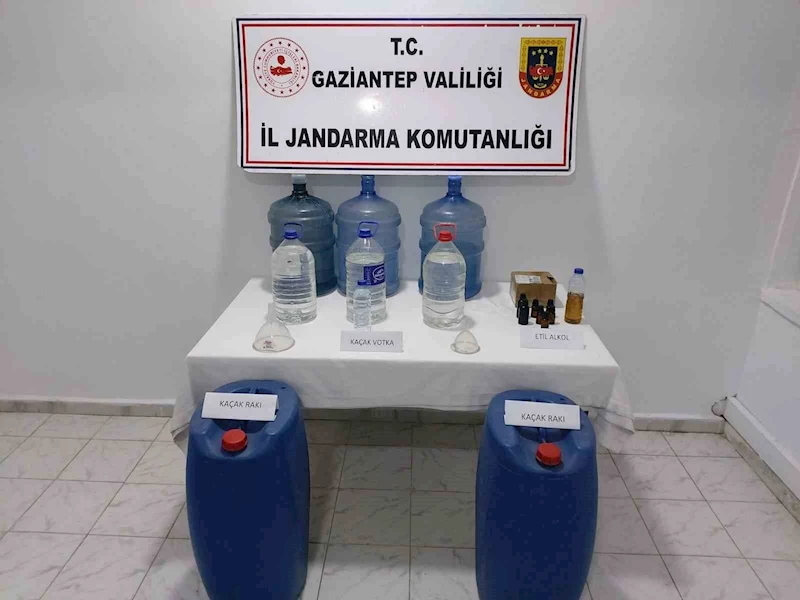 Operasyonda onlarca litre kaçak alkol ele geçirildi