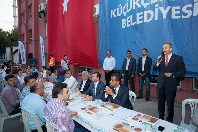 Merinos’tan 3500 kişiye İstanbul’da iftar yemeği