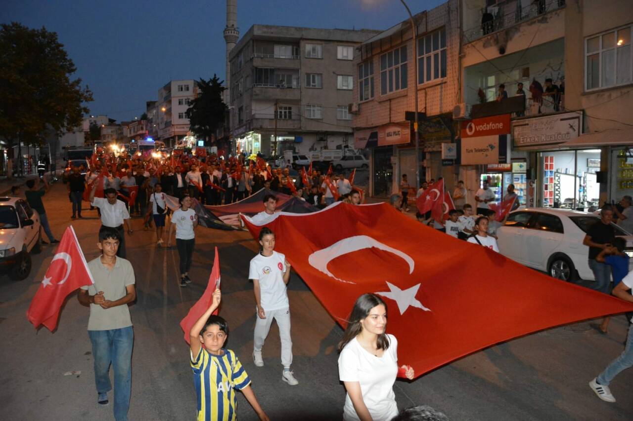 Besni’de 15 Temmuz Demokrasi ve Milli Birlik Günü Coşkuyla Kutlandı