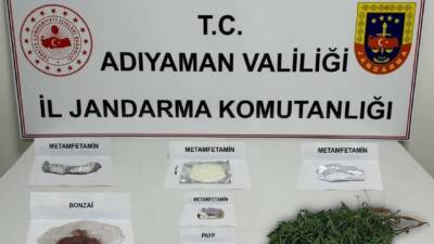 Jandarma ekipleri uyuşturucu taciri 27 şahsa işlem yapt