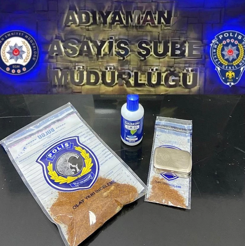 Adıyaman’da, üzerlerinde uyuşturucu maddeyle