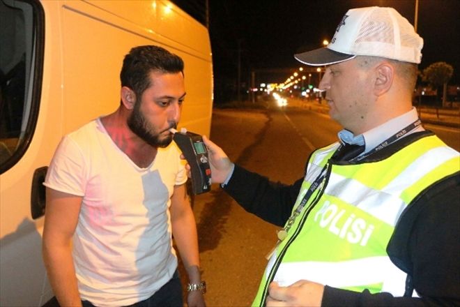 Adıyaman´da 340 Polisle Huzur Uygulaması Emniyet Genel Müdürlüğü´nce, Türkiye´nin 81 ilinde eş zamanlı olarak Adıyaman