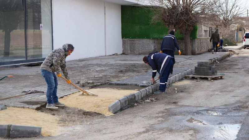 Adıyaman'da kaldırımlar yenileniyor