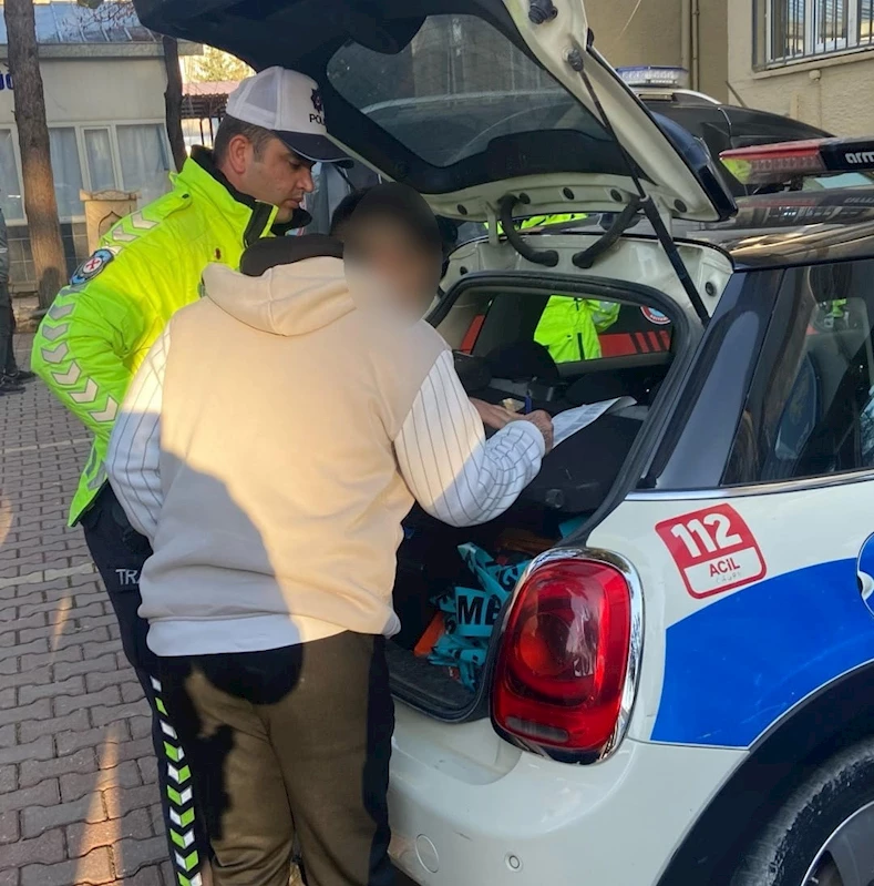 Trafiği tehlikeye düşüren sürücüye