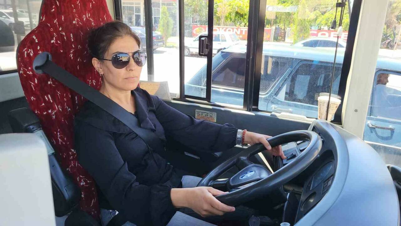 Adıyaman’da 4 çocuğı ve 4 torunu bulunan Fikriye Doğru ile