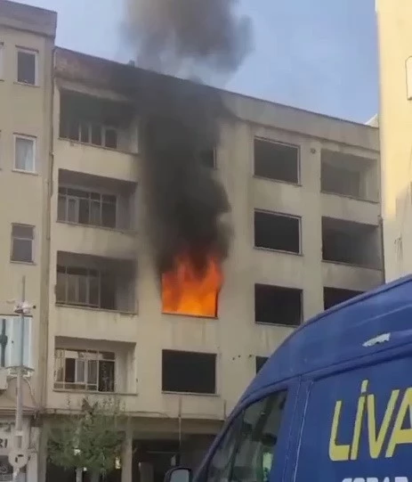 Adıyaman’da, ağır hasarlı bir