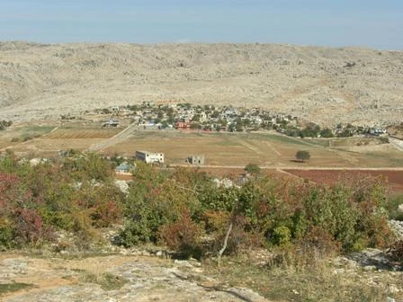   Buna göre Üçgöz,