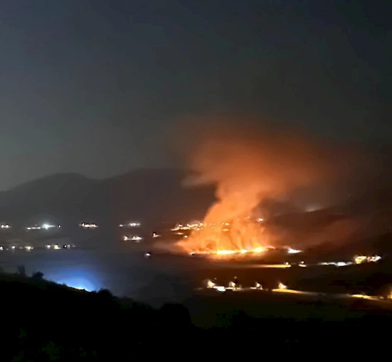 Anız yangını kilometrelerce uzaktan