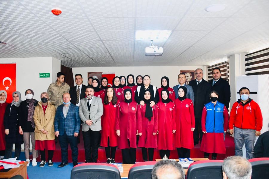 Vatan Şairi Mehmet Akif Ersoy tarafından yazılan ve 12 Mart