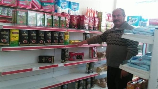 Besni´de bir markete giren