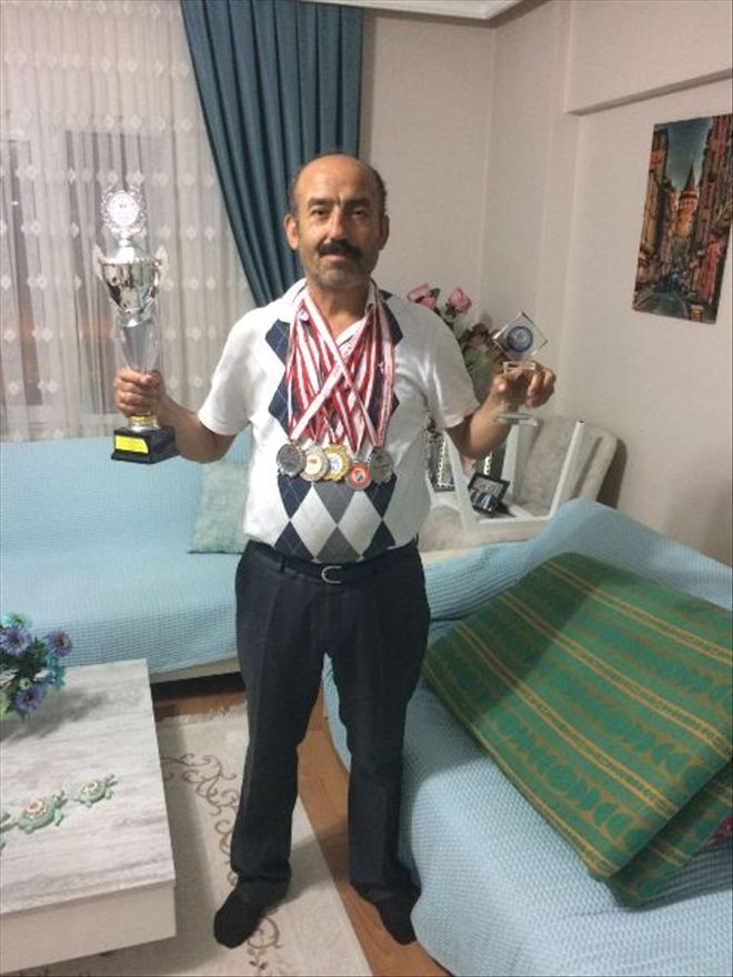 15 yıldır Uşak´ta bilardo