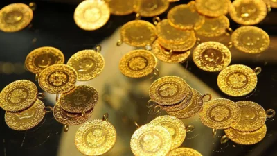 - Çeyrek altın 4 bin 250 liradan, Cumhuriyet altını 16