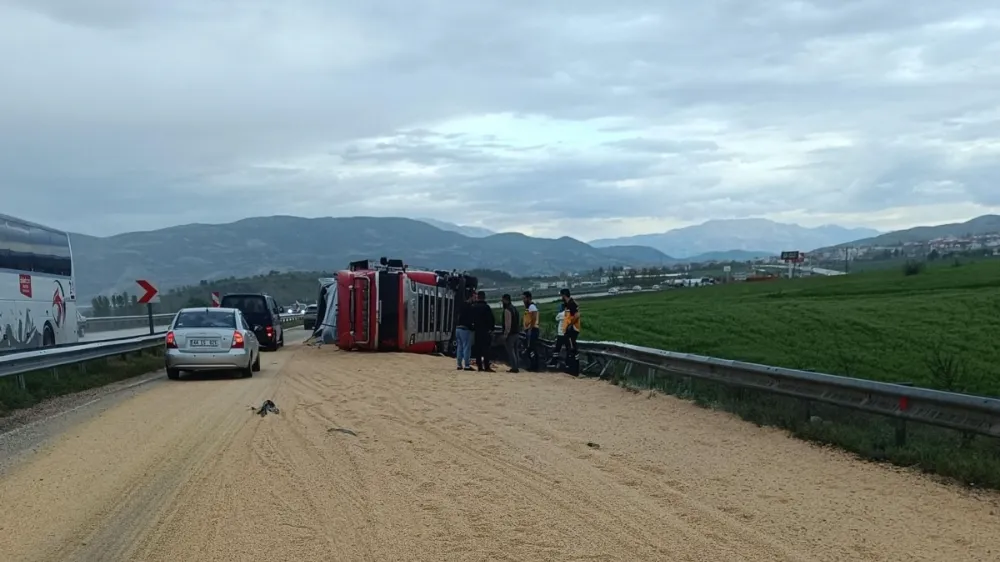 Gölbaşı ilçesinde, devrilen mısır