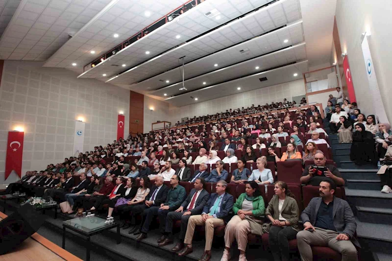 Adıyaman Üniversitesi’nde, ‘Dünyanın geleceğinde