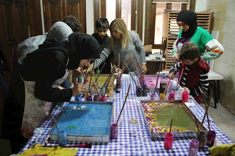 Haliliye Belediyesi’nin vatandaşları sanatla