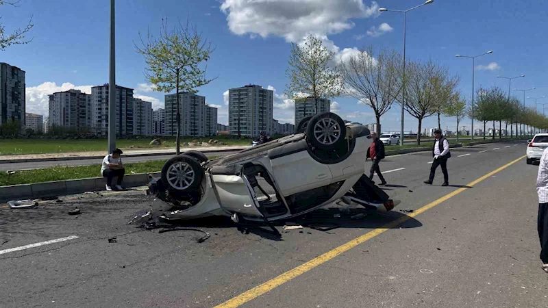 İki otomobilin çarpıştığı kazada