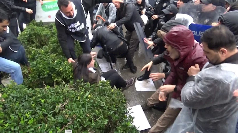 İzinsiz gösteriye polis müdahalesi