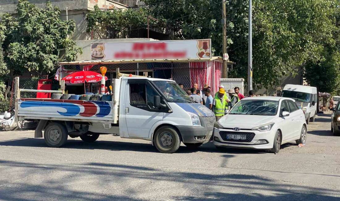 Adıyaman’da otomobille çarpışan kamyonetin