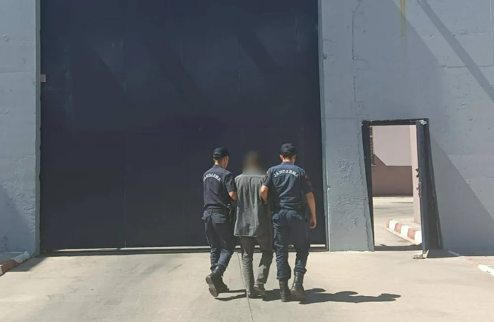 Adıyaman'da, jandarma ekipleri tarafından hakkında 25 yıl 10 ay 14