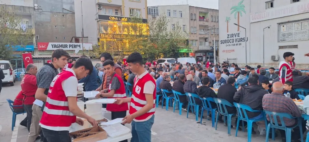 Kahta ilçesinde Türk Kızılay