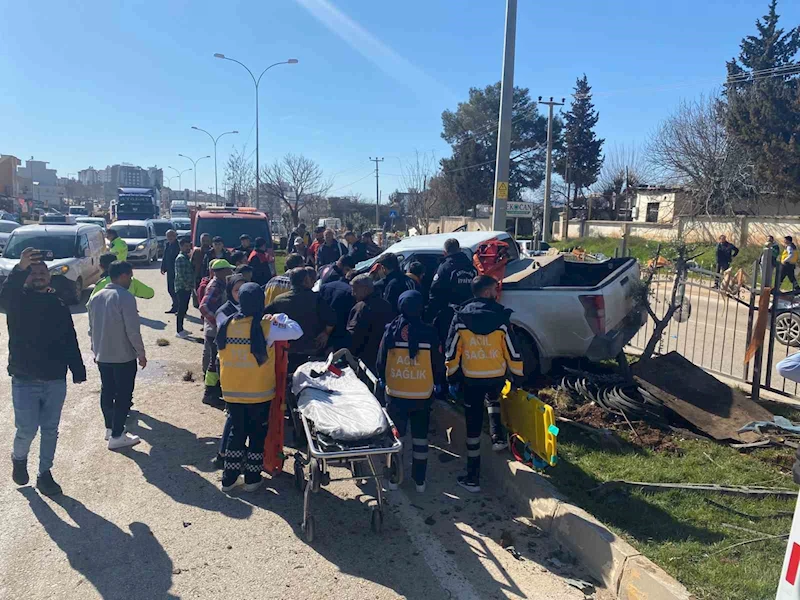 Adıyaman’da kontrolden çıkan kamyonetin