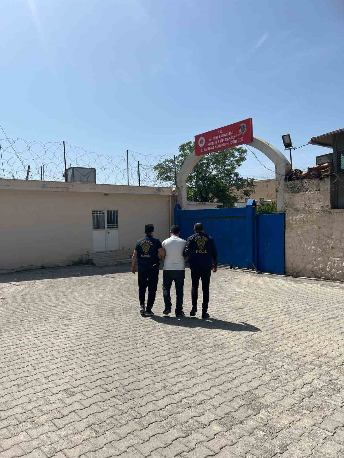 Mardin’de farklı suçlardan gözaltına alınan 64 şüpheliden 36’sı tutuklandı.