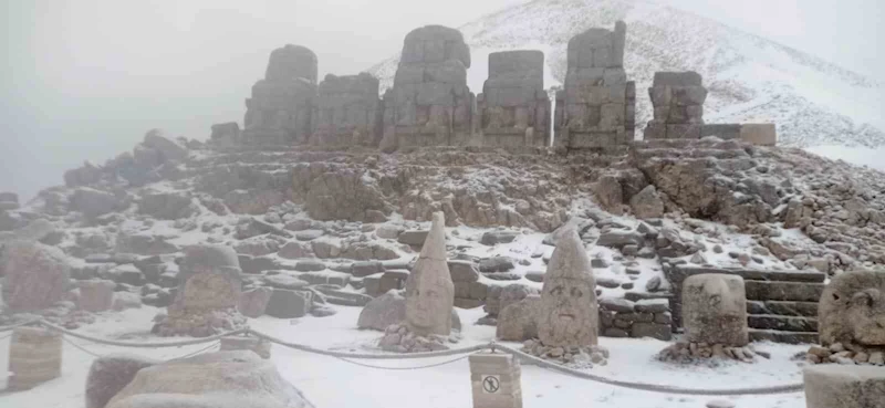 Adıyaman Nemrut Dağı, Nisan