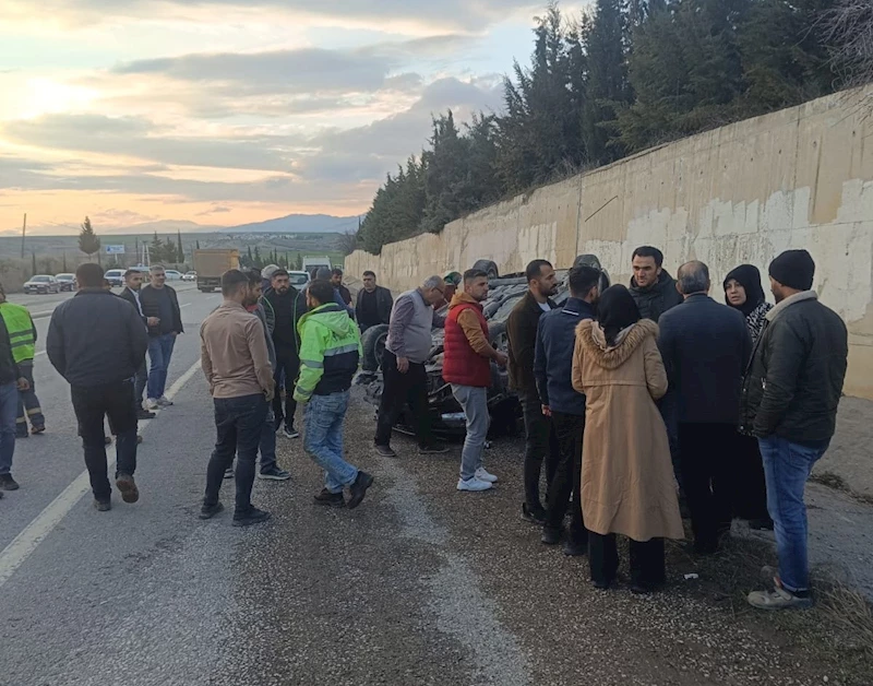 Adıyaman’da, sürücüsünün direksiyon hakimiyetini