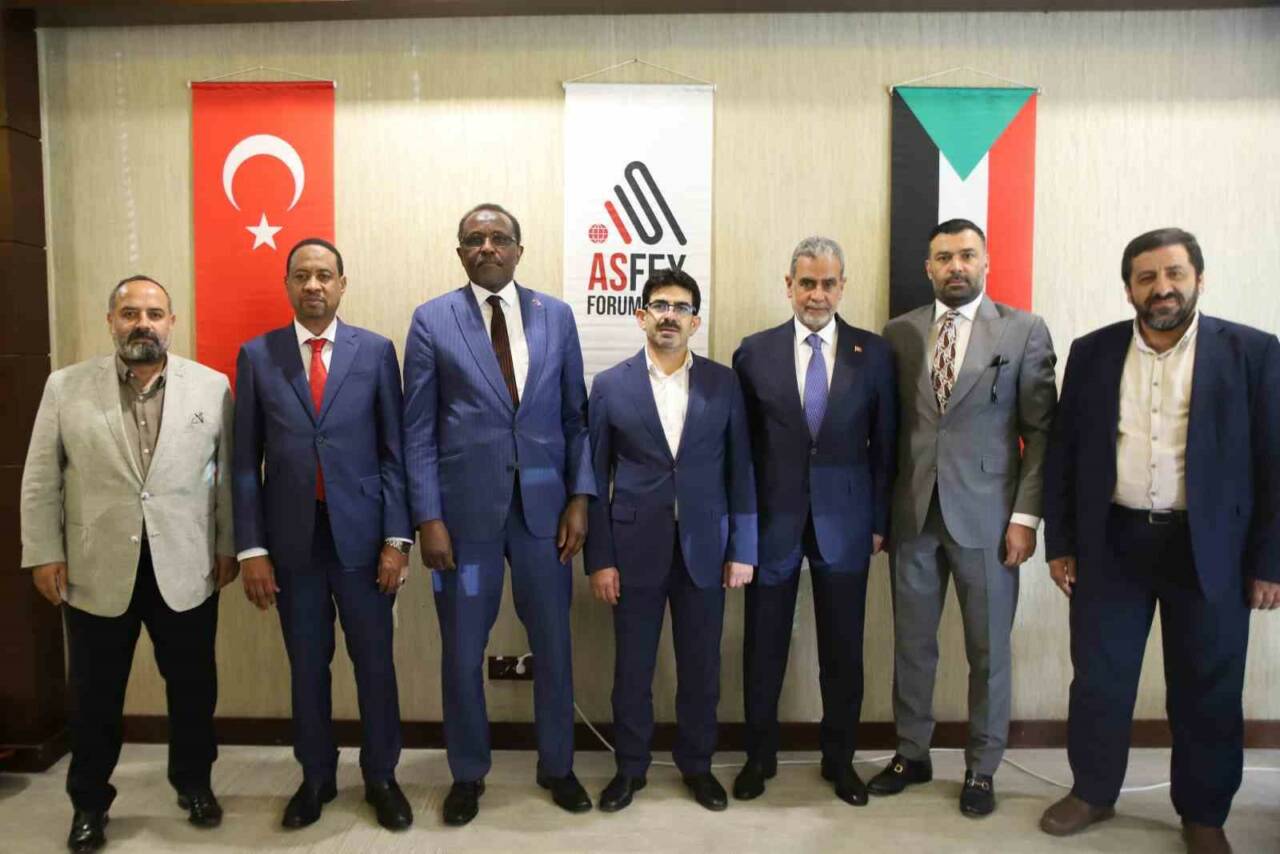 TÜRK-SUDAN İŞ FORMU ÖNCESİ GAZİANTEP'TE BİLGİLENDİRME TOPLANTISI YAPILDI