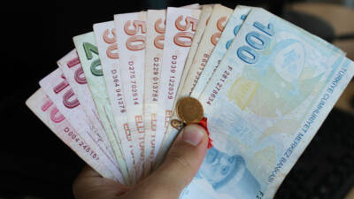 En düşük emekli aylığını 10 bin liradan 12 bin 500