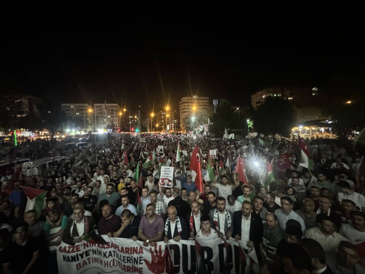 Gaziantep, Adıyaman ve Kahramanmaraş’ta Heniyye suikastı protesto edildi