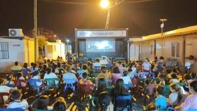 Adıyaman Belediyesi, yaz akşamlarını renklendiren çocuk sineması etkinliklerine hız kesmeden