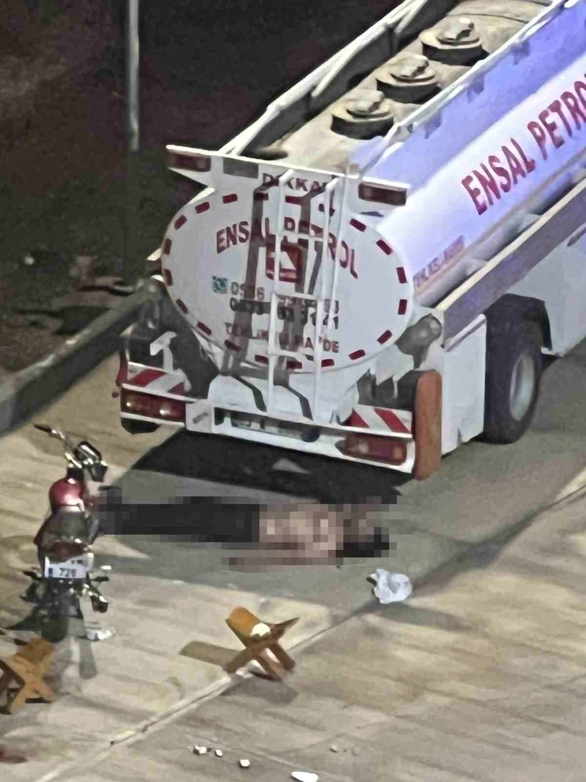 Şanlıurfa'nın Karaköprü ilçesinde bulunan bir akaryakıt istasyonunda, iki grup arasında