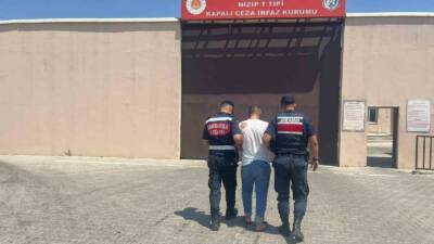 Gaziantep’te ’yeşil altın’ olarak bilinen fıstığın hasat dönemi yaklaşırken jandarma