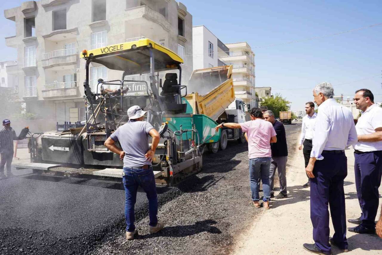 Başkan Hallaç, Beton Asfalt Çalışmalarına Başlandığını Duyurdu