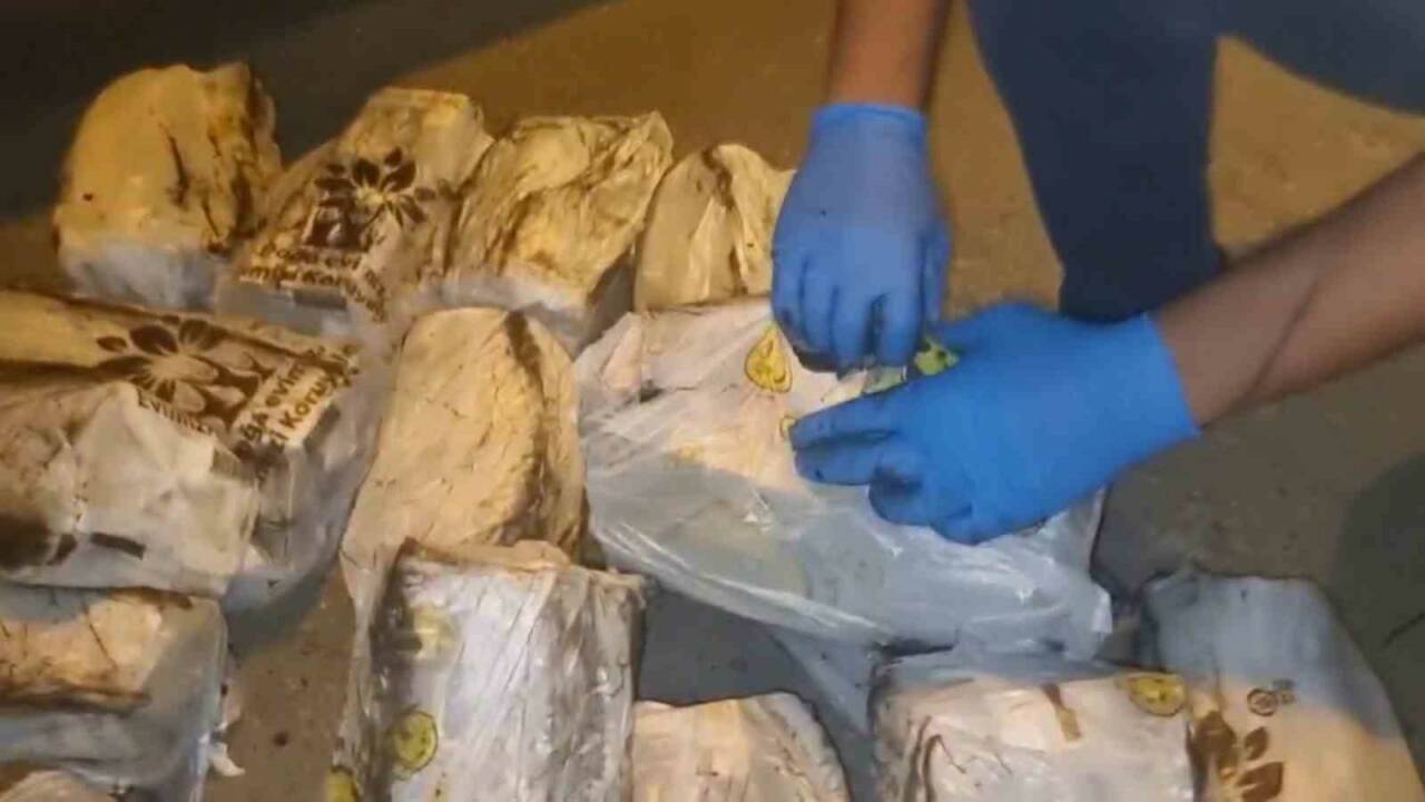 Batman’da, takibe alınan bir akaryakıt tankerinde yapılan aramalarda toplam 2