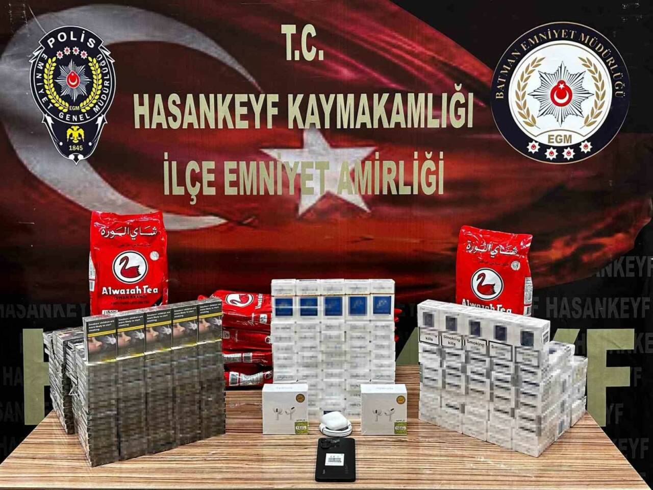 Batman’ın tarihi Hasankeyf ilçesinde durdurulan araçta yapılan aramada çok sayıda