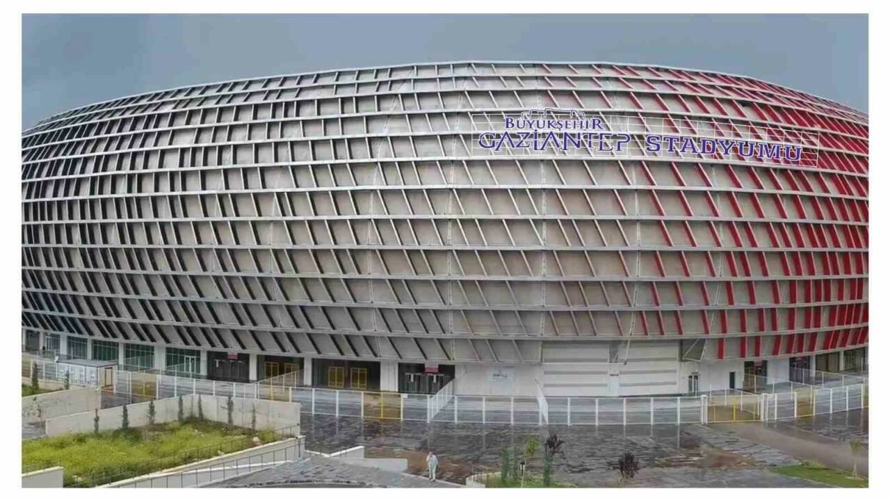 Gaziantep Büyükşehir Belediyesi, Gaziantep FK’nın yeni sezonda kendi evindeki ilk