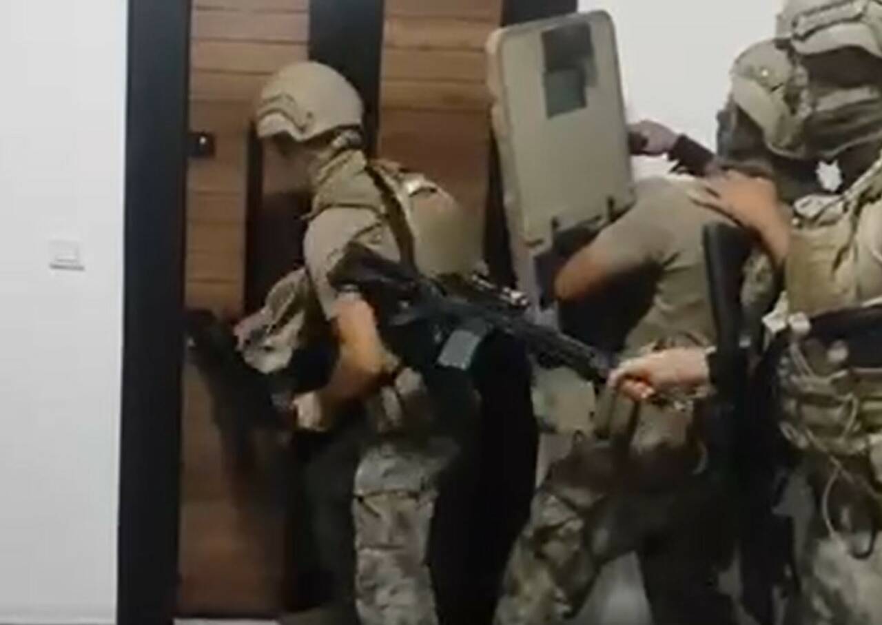 Gaziantep ve Mersin’de düzenlenen eş zamanlı polis operasyonunda, 7 milyon