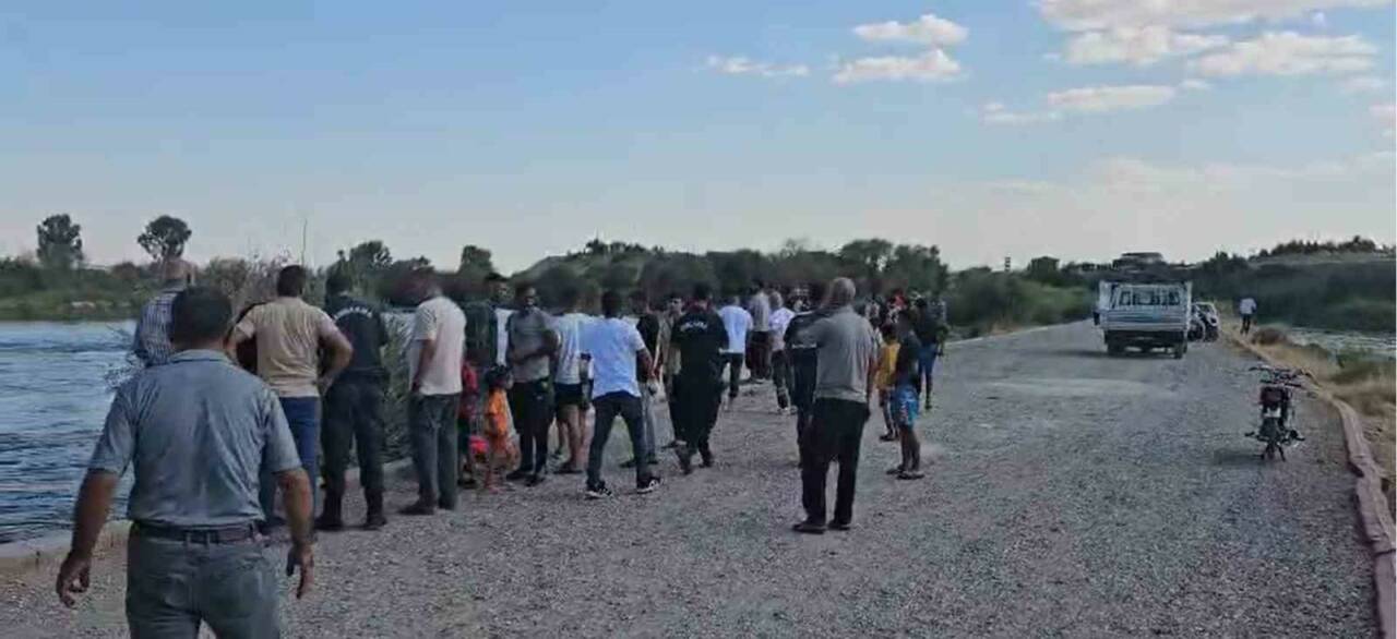 Gaziantep’in Karkamış ilçesinde serinlemek için Fırat Nehri’ne giren 14 yaşındaki