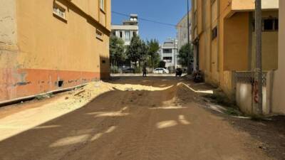 Kilis’te, CHP’li belediyenin aylardır süren yol ve altyapı çalışmaları, esnaf