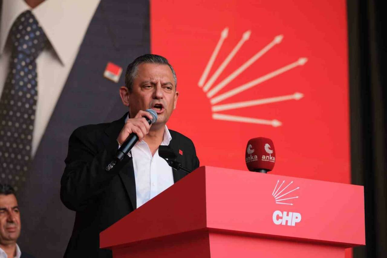 CHP Genel Başkanı Özgür Özel’den Fıstık Mitingi