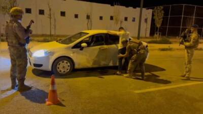 Şanlıurfa’da emniyet ve jandarma birimlerinin ortaklaşa düzenlediği kapsamlı huzur uygulamasında,