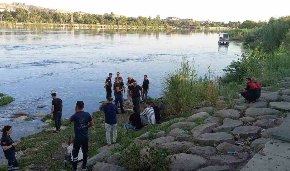 Şanlıurfa’nın Birecik ilçesinde serinlemek